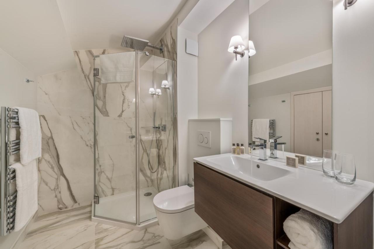 Les Suites De L'Ile Barbe Lyon Bagian luar foto