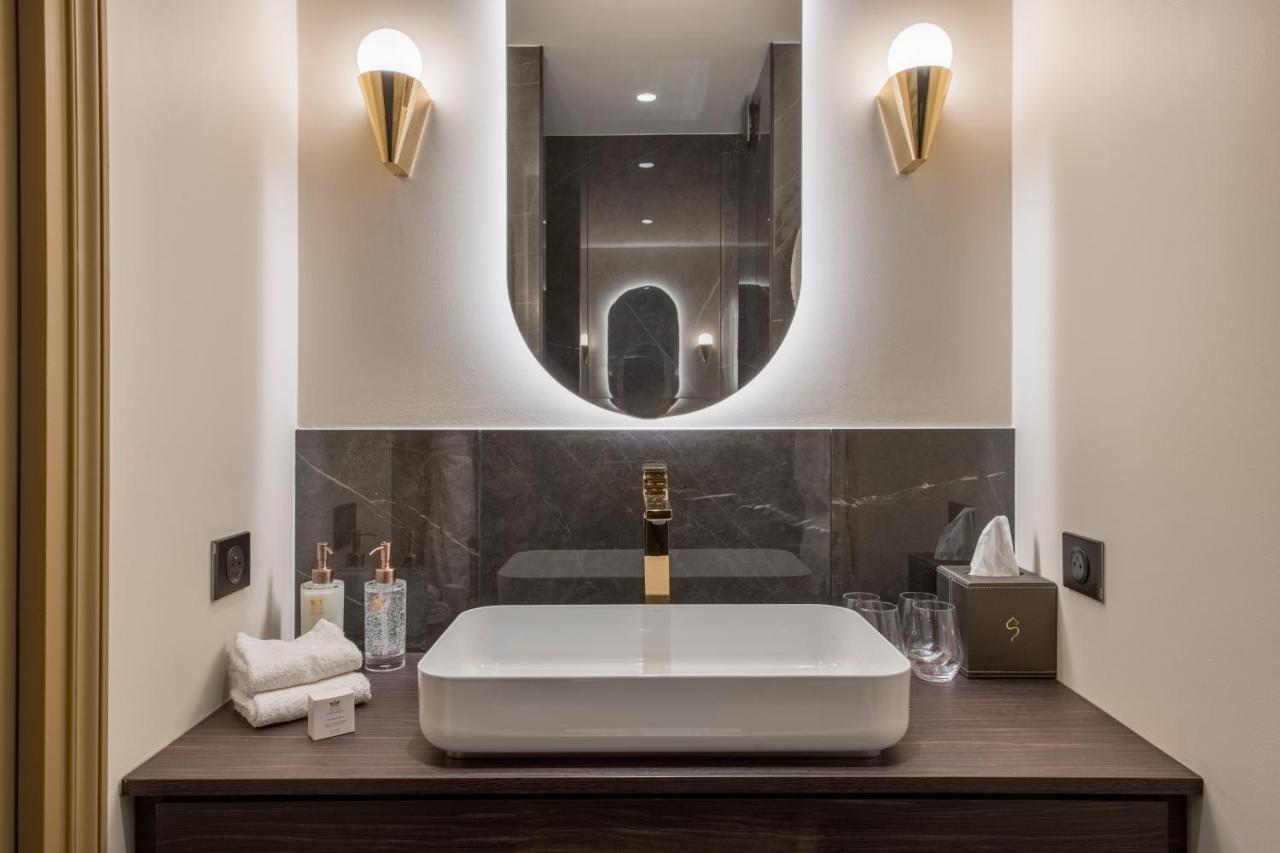 Les Suites De L'Ile Barbe Lyon Bagian luar foto